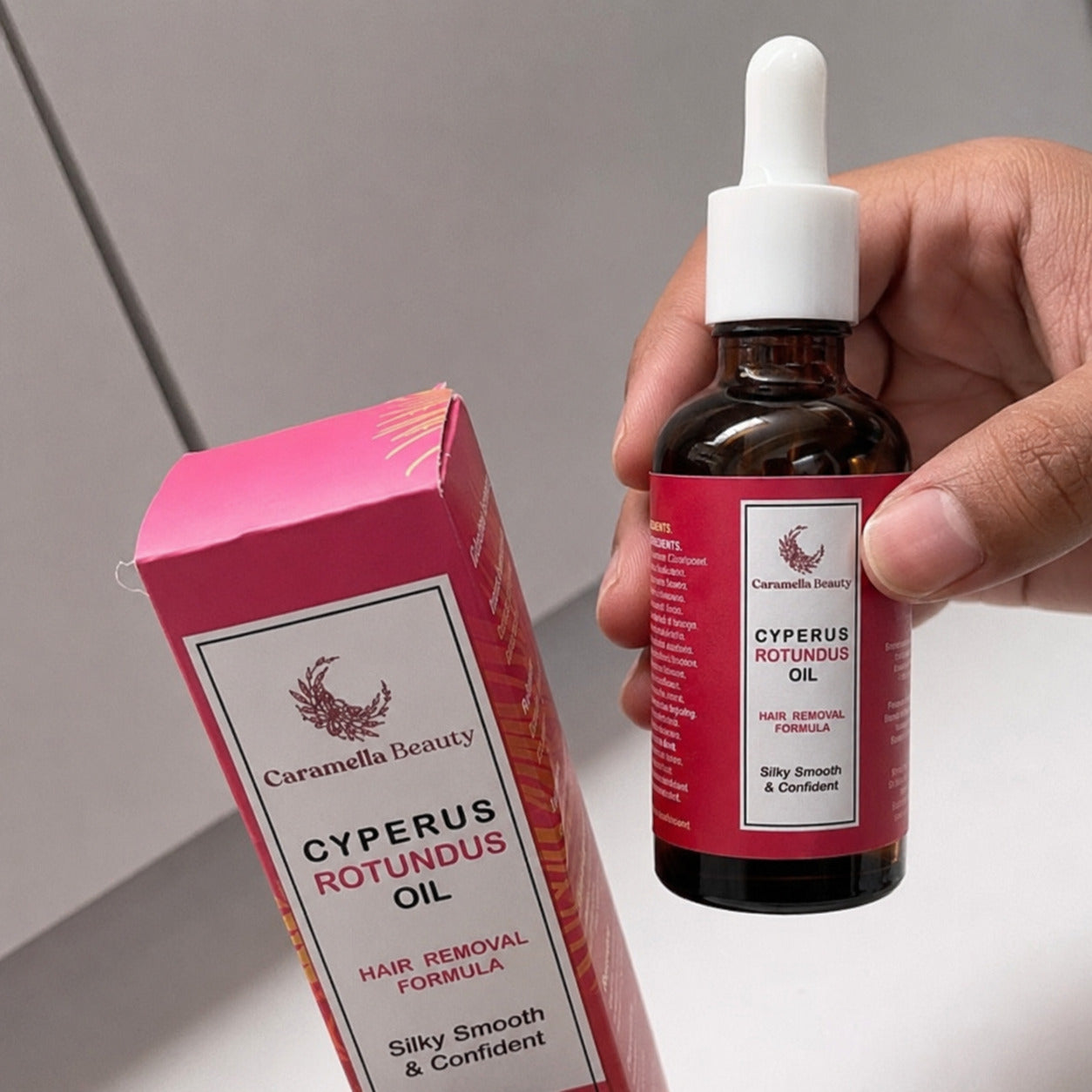 Aceite Cyperus Rotundus junto a su caja
